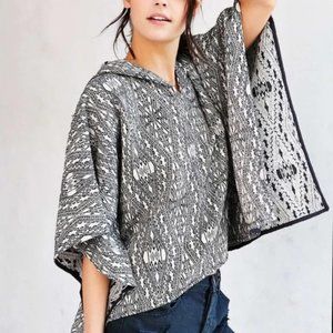 Ecote Black and White Hooded Poncho | Size M